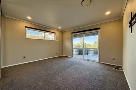 Photo of property in 13 Van Dyke Place, West Harbour, Auckland, 0618