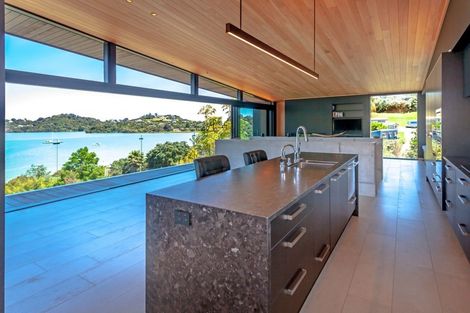 Photo of property in 90 Harbour View Road, Coromandel, 3581