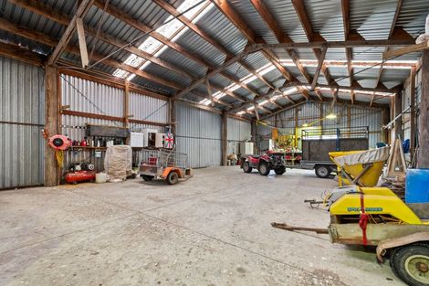 Photo of property in 2923 State Highway 1, Sanson, Palmerston North, 4479