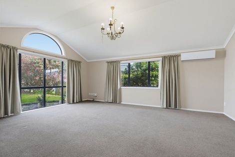 Photo of property in 5 Duggan Drive, Owhata, Rotorua, 3010