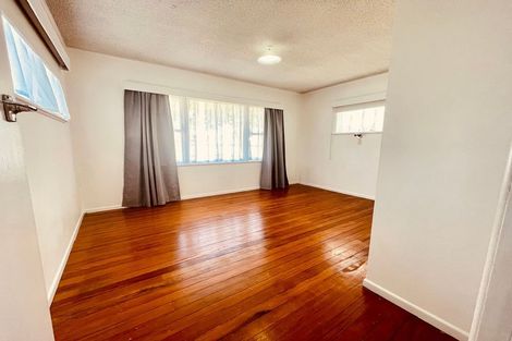 Photo of property in 24 Eastdale Road, Avondale, Auckland, 1026