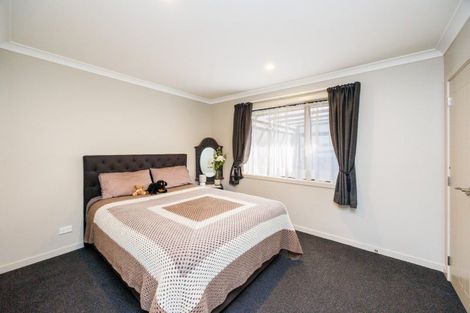 Photo of property in 81 Balrickard Way, Milson, Palmerston North, 4414