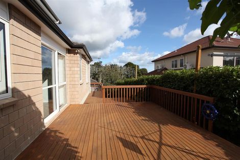 Photo of property in 3 Andy Crescent, Flat Bush, Auckland, 2016