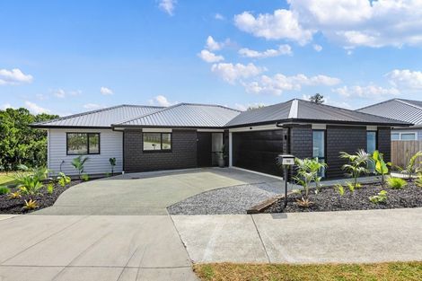 Photo of property in 10 Alfred Peter Crescent, Warkworth, 0910