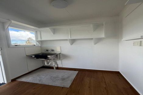 Photo of property in 76 Cambridge Terrace, Papatoetoe, Auckland, 2025