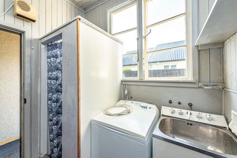 Photo of property in 8 Peakes Road, Saint Johns Hill, Whanganui, 4501