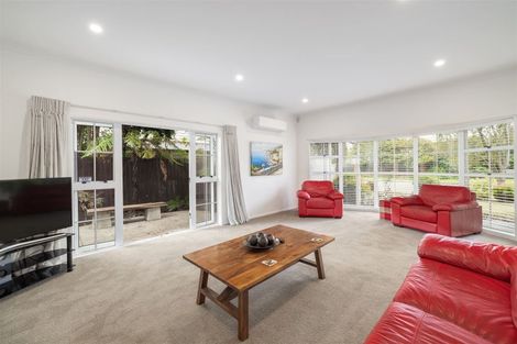 Photo of property in 6 Pasadena Place, Harewood, Christchurch, 8051