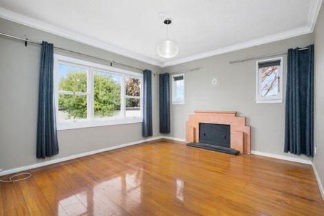 Photo of property in 393 Devonport Road, Tauranga South, Tauranga, 3112