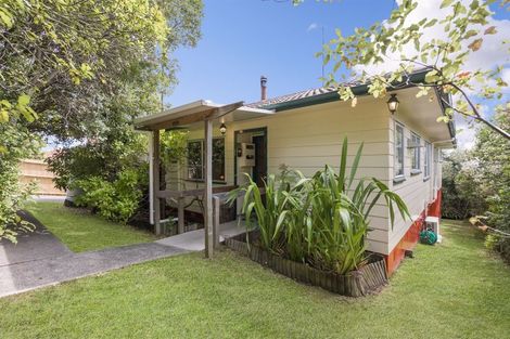 Photo of property in 22 Santiago Crescent, Unsworth Heights, Auckland, 0632