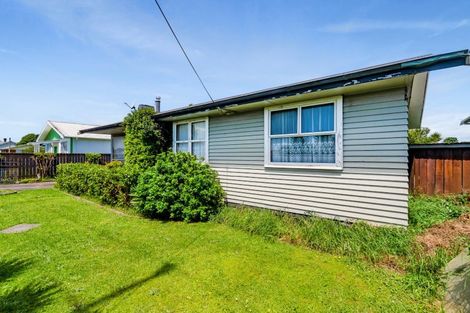 Photo of property in 53 Parris Street, Waitara, 4320