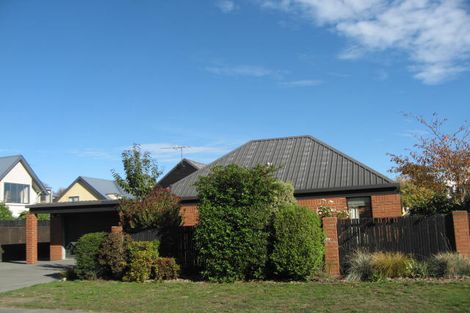 Photo of property in 27b Bryndwr Road, Fendalton, Christchurch, 8052