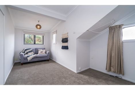 Photo of property in 74 Barnes Drive, Caversham, Dunedin, 9011