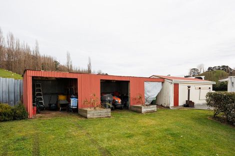 Photo of property in 69 Ongo Road, Hunterville, 4730
