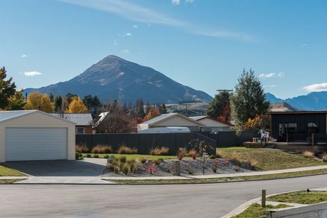 Photo of property in 12 Hebbard Court, Albert Town, Wanaka, 9305