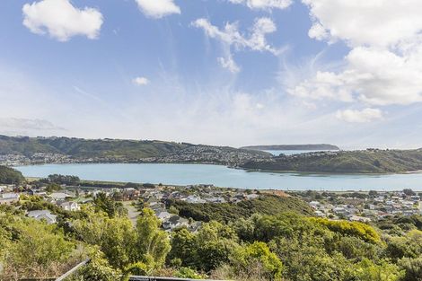 Photo of property in 128 Conclusion Street, Ascot Park, Porirua, 5024