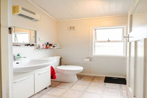 Photo of property in 74a Manor Place, Dunedin Central, Dunedin, 9016