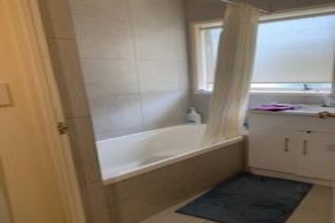 Photo of property in 1/40 Edgeworth Road, Glenfield, Auckland, 0629