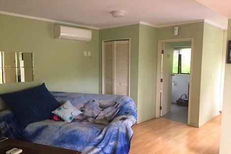 Photo of property in 52 Hiwihau Place, Glenfield, Auckland, 0629