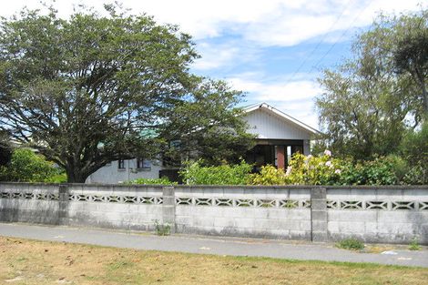 Photo of property in 27 Waitikiri Drive, Parklands, Christchurch, 8083