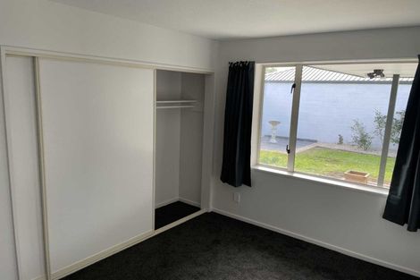 Photo of property in 2/200 Wainoni Road, Avondale, Christchurch, 8061