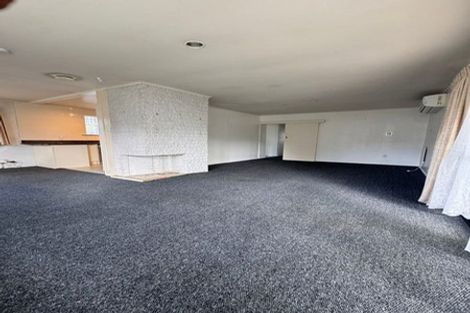 Photo of property in 27 Halver Road, Hillpark, Auckland, 2102