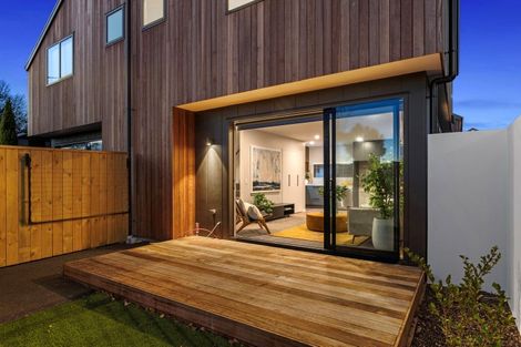 Photo of property in 2/162 Springfield Road, St Albans, Christchurch, 8014