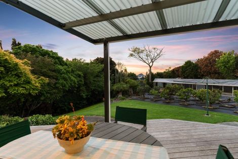 Photo of property in 14 Wade Place, Welcome Bay, Tauranga, 3175