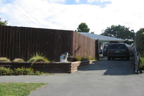 Photo of property in 17 Haslett Place, Upper Riccarton, Christchurch, 8041