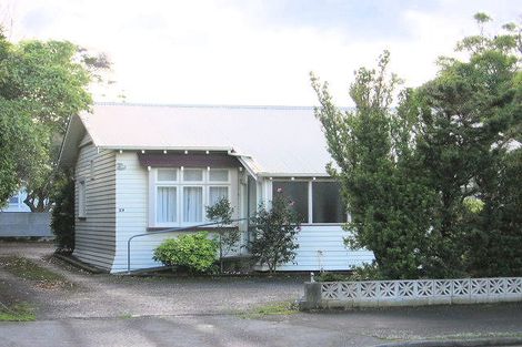 Photo of property in 33 Te Awe Awe Street, Hokowhitu, Palmerston North, 4410