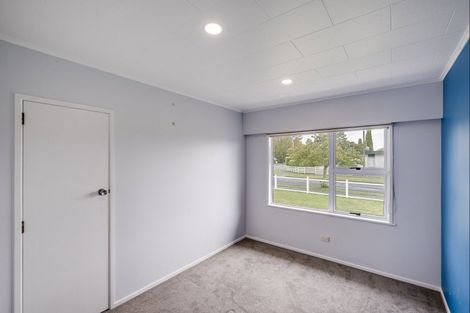 Photo of property in 4 Upham Crescent, Taradale, Napier, 4112