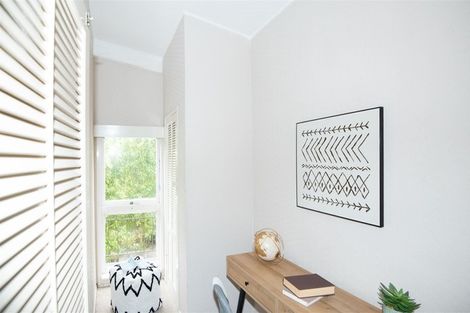 Photo of property in 2 Park Hill Road, Birkenhead, Auckland, 0626