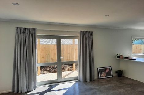 Photo of property in 30a Wrantage Street, Westown, New Plymouth, 4310