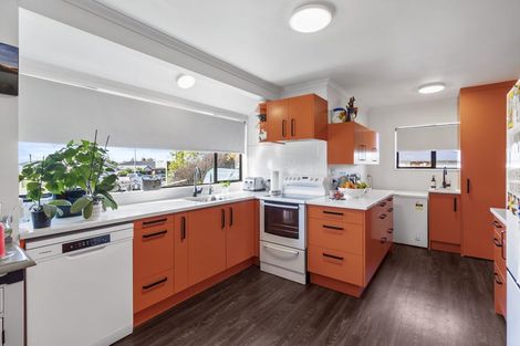 Photo of property in 200 Otipua Road, West End, Timaru, 7910