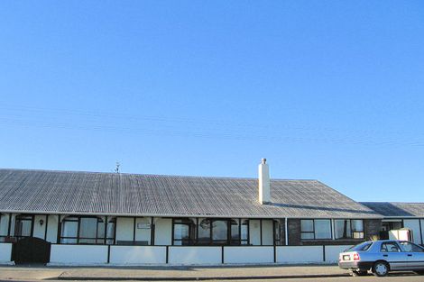 Photo of property in 62 Marine Parade, Otaki Beach, Otaki, 5512