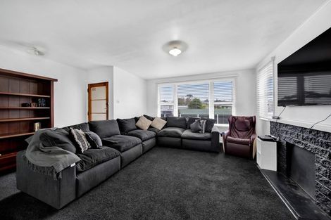 Photo of property in 7 Ramanui Avenue, Hawera, 4610