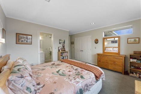 Photo of property in 5 Rongonui Street, Elderslea, Upper Hutt, 5018
