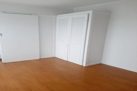 Photo of property in 10 Holland Road, Hillcrest, Auckland, 0627