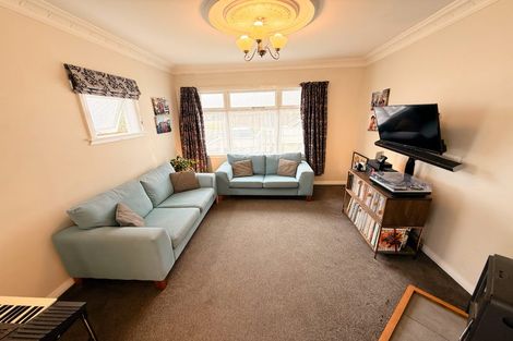 Photo of property in 4 Norton Park Avenue, Fairfield, Lower Hutt, 5011