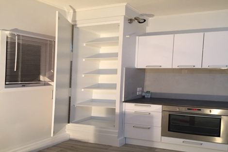 Photo of property in 72 Alexander Street, Cockle Bay, Auckland, 2014