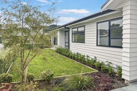 Photo of property in 16 Te Ara O Motutawa, Avalon, Lower Hutt, 5011