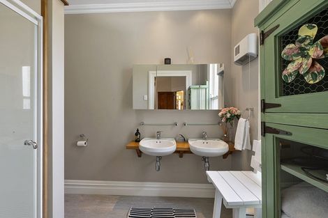 Photo of property in 30 Ballance Street, Lower Vogeltown, New Plymouth, 4310