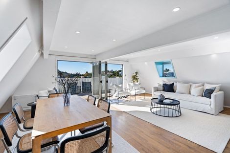 Photo of property in 6 Fitzroy Road, Bluff Hill, Napier, 4110