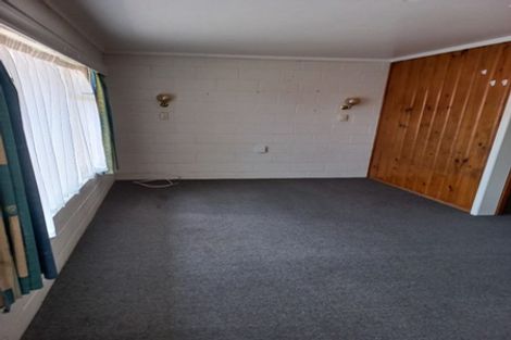 Photo of property in 11 Cross Street, Regent, Whangarei, 0112