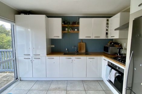 Photo of property in 52 Stillwater Crescent, Stillwater, Silverdale, 0993