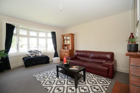Photo of property in 21 Burns Avenue, Takaro, Palmerston North, 4412