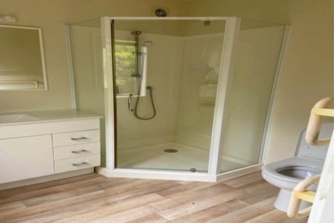 Photo of property in 9 Lyons Avenue, Murrays Bay, Auckland, 0630