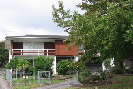 Photo of property in 37 Matuhi Rise, Henderson, Auckland, 0612