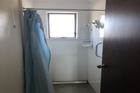 Photo of property in 2/54 Aorangi Road, Bryndwr, Christchurch, 8053