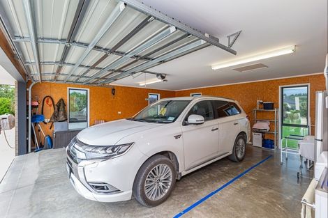 Photo of property in 52 Garth Road, Levin, 5571