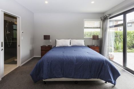 Photo of property in 35 Mcdougall Avenue, St Albans, Christchurch, 8014